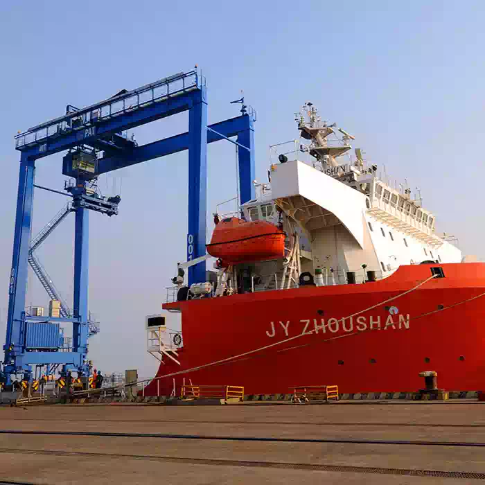 Export Thai tire container crane