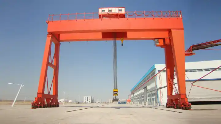 How to Choose the Right Gantry Crane: A Complete Buying Guide