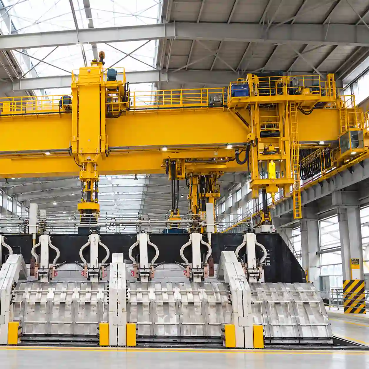 Why Is Electrical Insulation Important for Overhead Cranes in Aluminum Smelters?